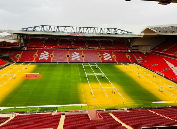 环球马术冠军赛布拉格季后赛1.65米超级大奖赛：0.02秒！阿卜杜勒·赛义德险胜登顶（环球马术冠军赛布拉格季后赛1.65米超大奖赛：阿卜杜勒·赛义德0.02秒惊险夺冠）