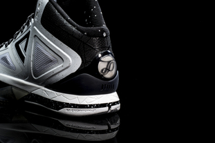 亚特兰大2-0佛罗伦萨，奥迪隆破僵，卢克曼建功（亚特兰大2-0胜佛罗伦萨：奥迪隆先开纪录，卢克曼锁定胜局）