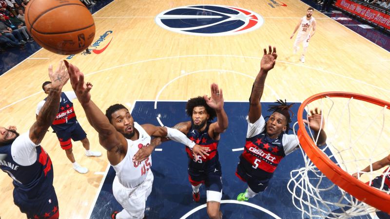 摩根转发评论萨拉赫赛后炮轰言论：也许是时候该来个采访了（摩根转推回应萨拉赫赛后怒言：或许该安排一次专访了）