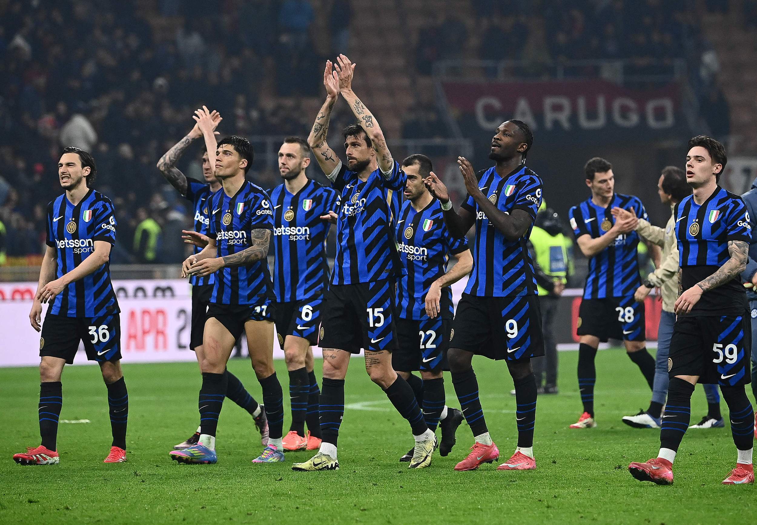 “追风少年”曲波忆国足生涯，深情感谢米卢（曲波回顾国足岁月：深情致谢米卢）