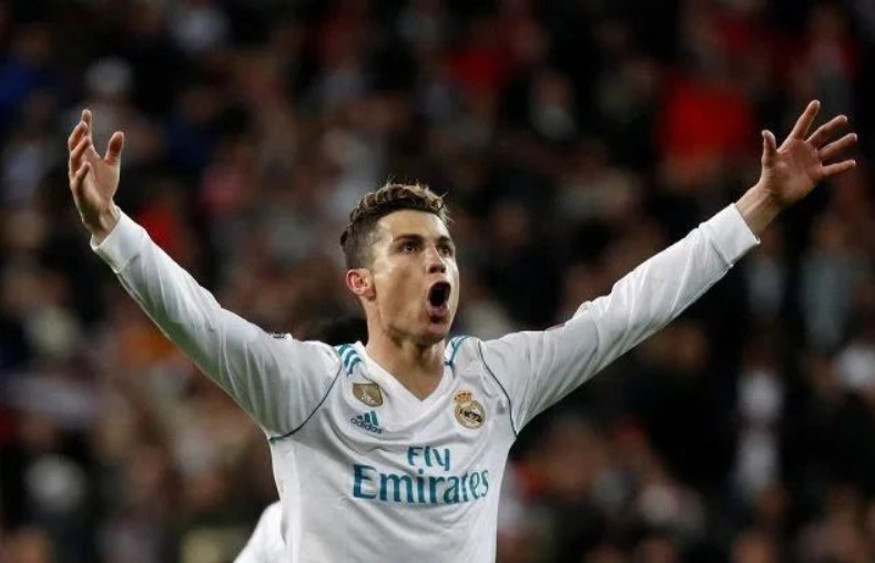 德甲半场：特雷破门，佩奇诺维奇扳平，沃尔夫斯堡1-1弗赖堡（德甲半场战报：特雷先拔头筹，佩奇诺维奇扳平，沃尔夫斯堡1-1弗赖堡）