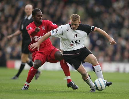 后防伤情让阿隆索难出成绩？免签世一边寄予厚望，怎奈伤情如此多（后防线伤兵满营，阿隆索难以破局？免签世一边亦难解伤潮）